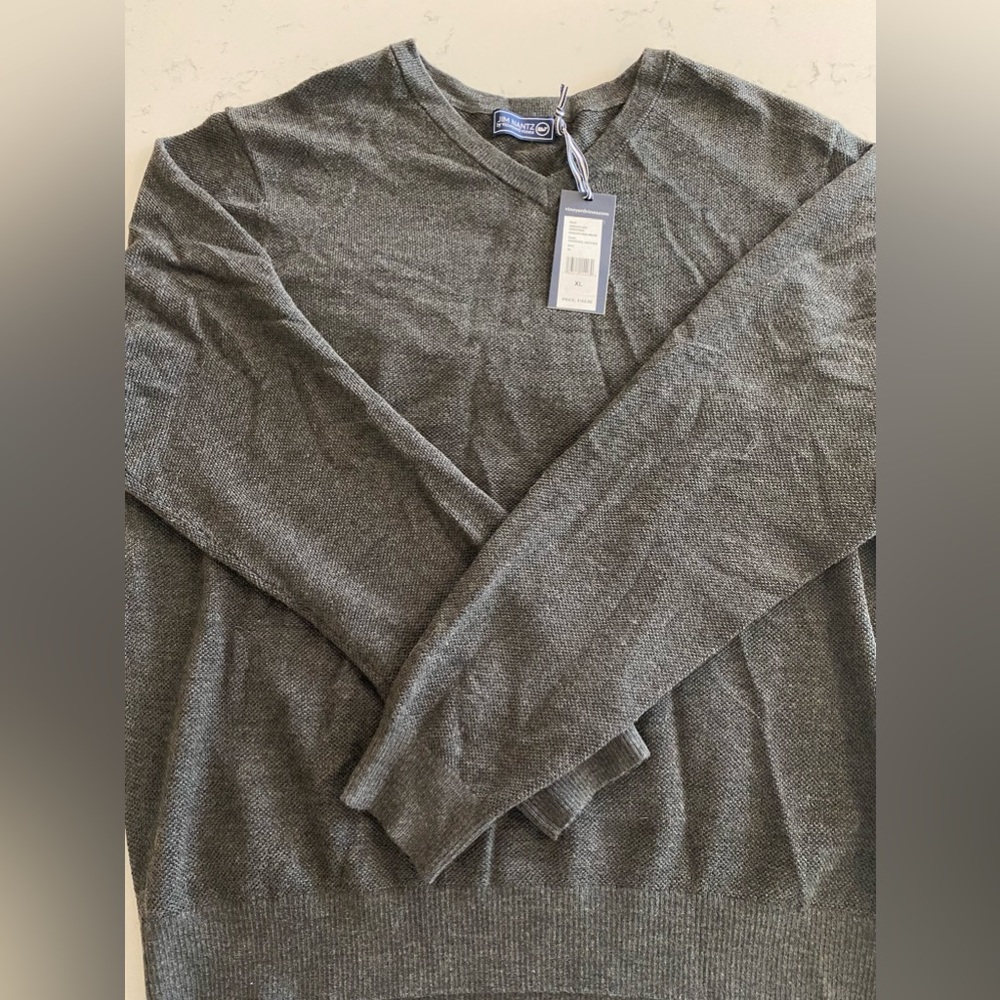 Vineyard Vines Men’s Ocean Ave V-Neck Sweater
